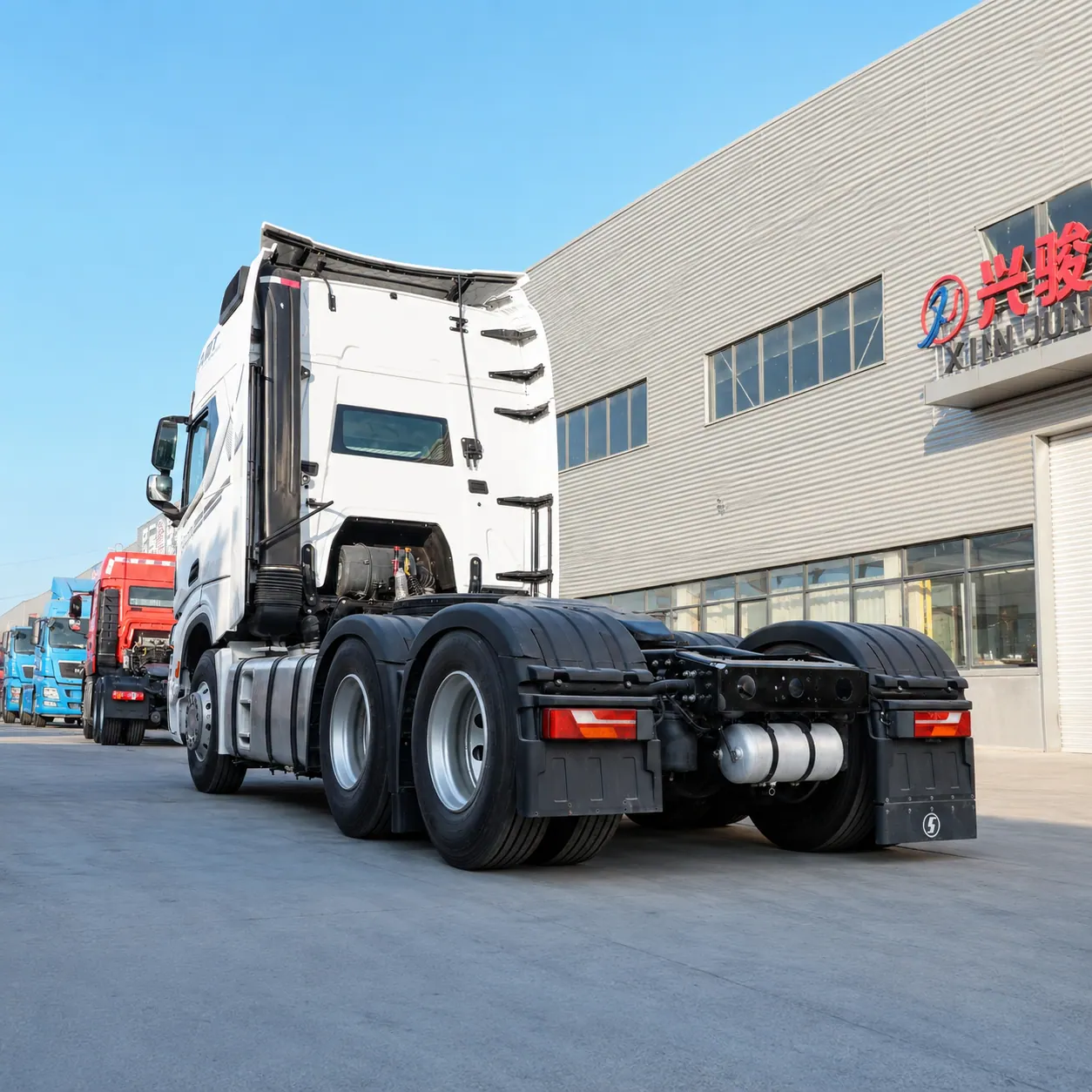 Shacman X6000 6×4 Tractor Truck 480 / 500 / 520 / 550 / 560HP Available product display