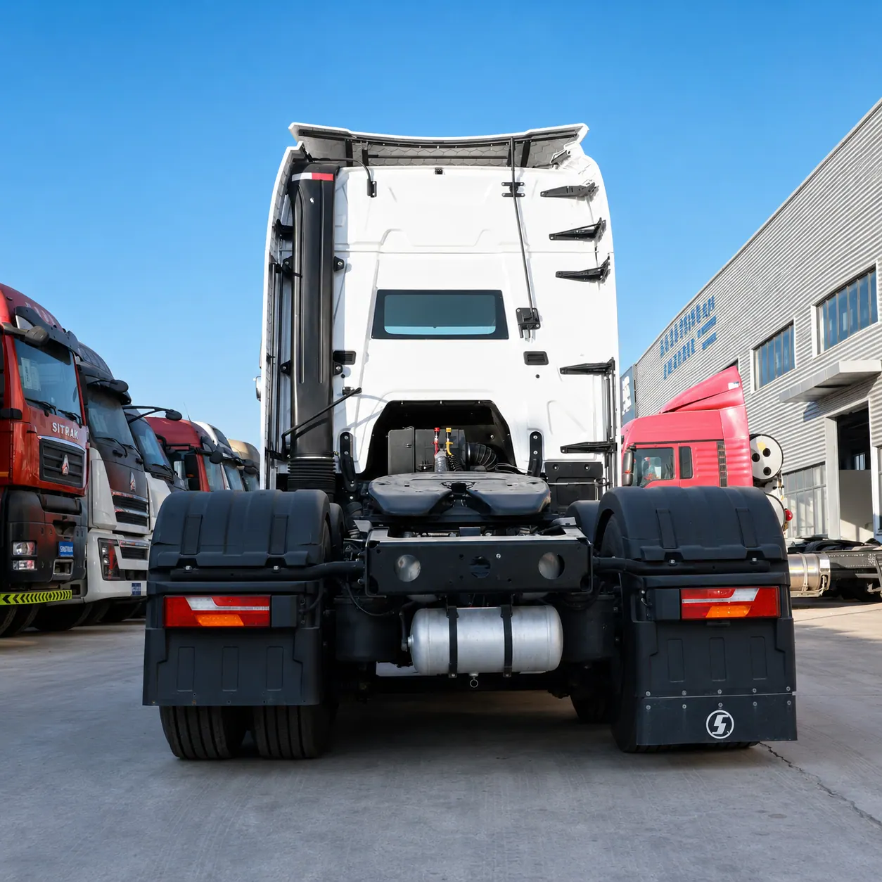 Shacman X6000 6×4 Tractor Truck 480 / 500 / 520 / 550 / 560HP Available detail photo