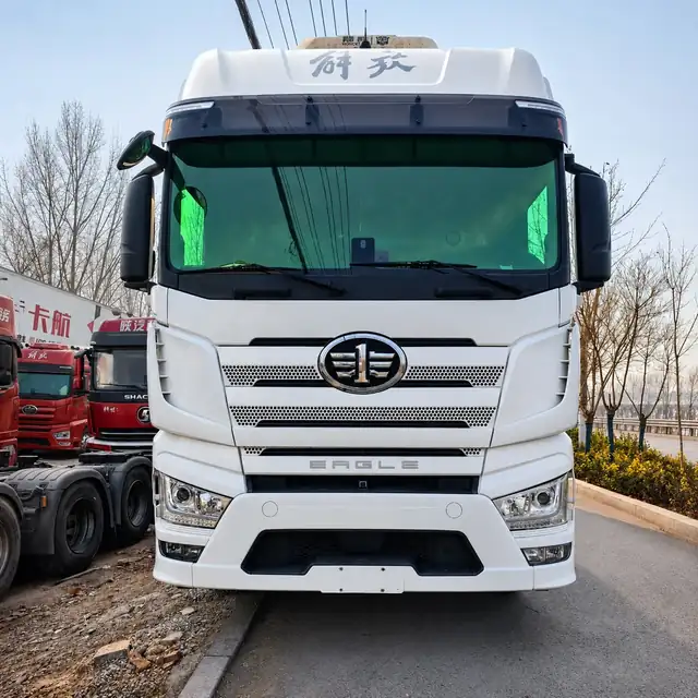 FAW Jiefang J7 4×2 Tractor Truck 460 / 500 / 550 / 560HP Available photo 1
